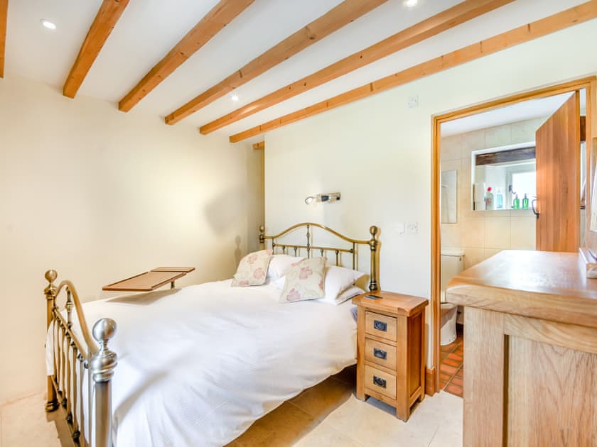 Double bedroom | White Park Cottage - Broad Ecton Farm, Wetton, Ashbourne