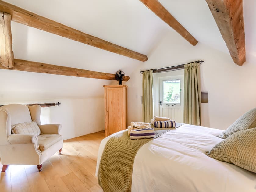 Double bedroom | White Park Cottage - Broad Ecton Farm, Wetton, Ashbourne