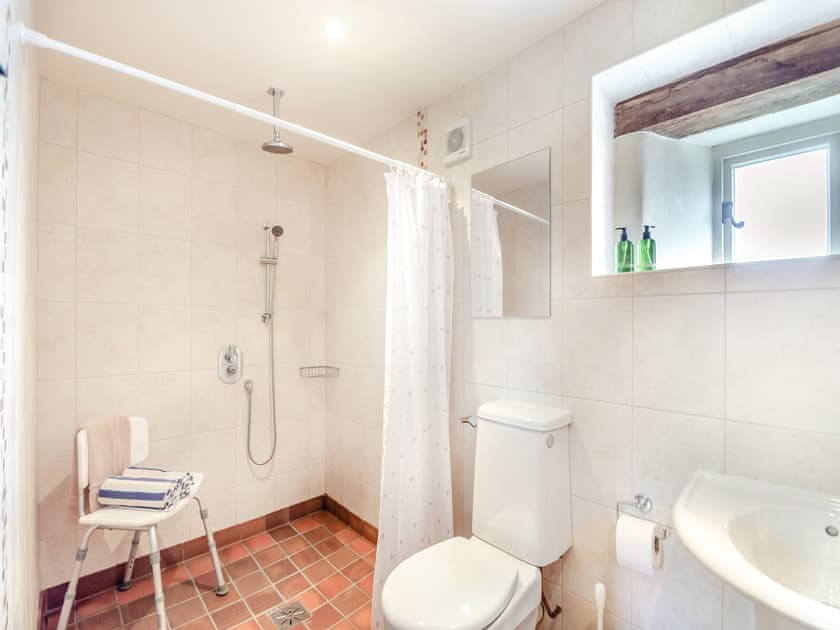 Bathroom | White Park Cottage - Broad Ecton Farm, Wetton, Ashbourne