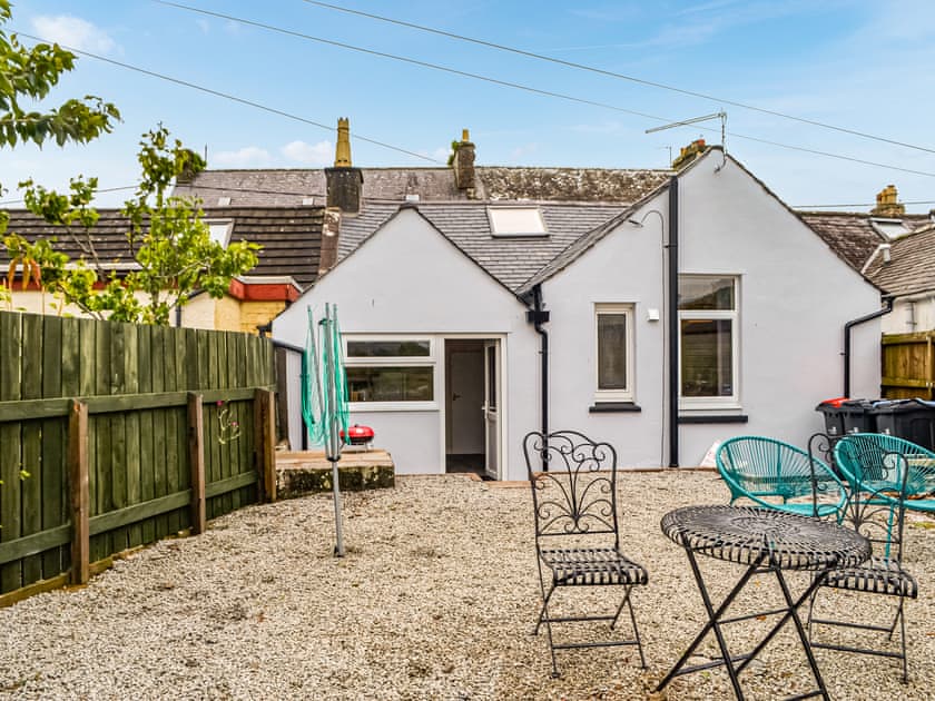 Sitting-out-area | The Hydeaway, Whithorn