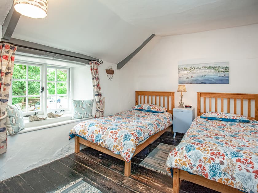 Twin bedroom | Lobster Cottage, Holcombe, near Dawlish