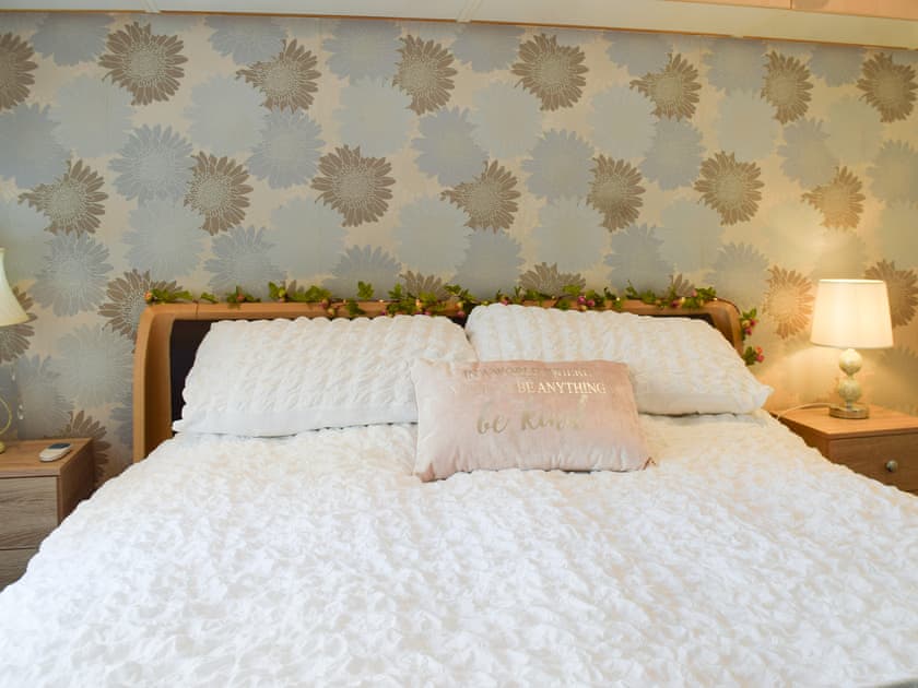 Double bedroom | Lily Lodge, Almondbury, near Huddersfield