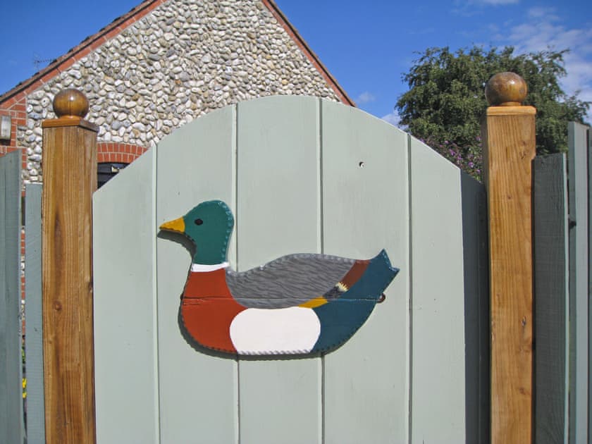 Exterior | Puddleduck Cottage, Thorpe Market