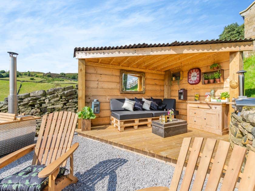 Outdoor area | Flossy’s View - Wuthering Huts, Oldfield, near Keighley