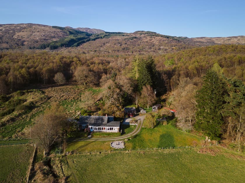 Setting | Strathcashel Cottage, Rowardennan, near Balamaha