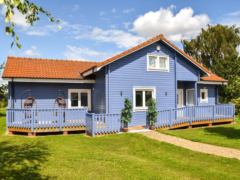 Exterior | Wild Grape Lodge, Fritton, near Great Yarmouth