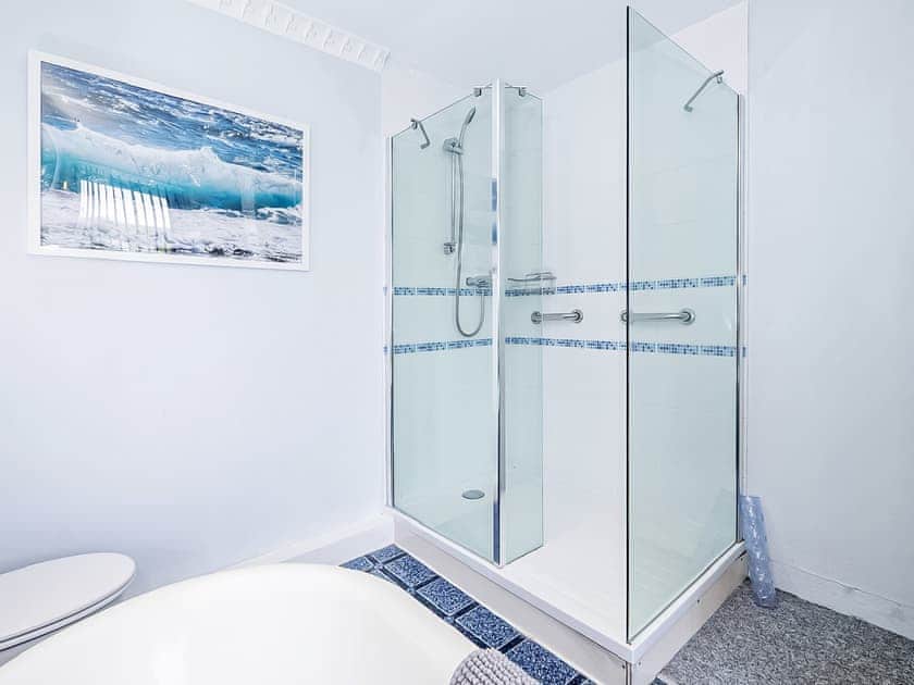 First floor bathroom  | The Light House, Gwithian
