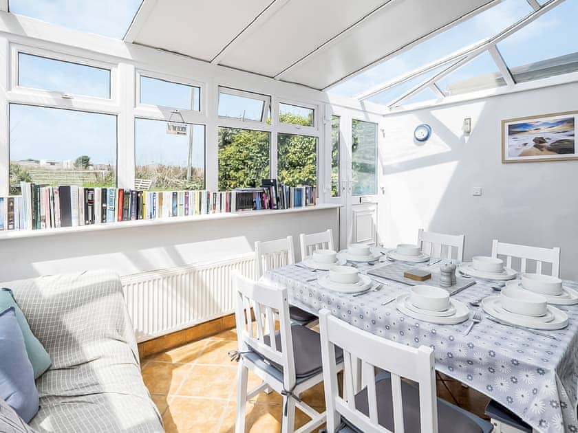 Conservatory/dining room  | The Light House, Gwithian