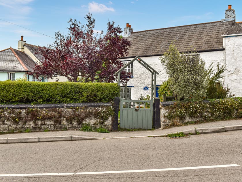 Exterior | Fox Cottage, Mylor Bridge, near Falmouth