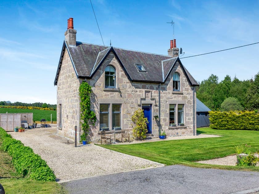 Exterior | The Laurels, Forres