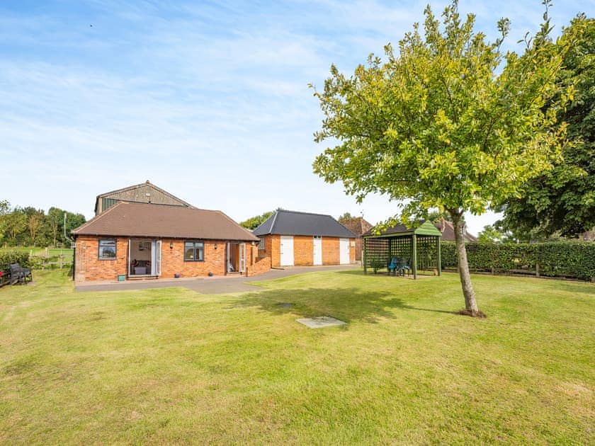 Charming cottage in a rural location | Jemmett Lodge, Mersham, near Ashford