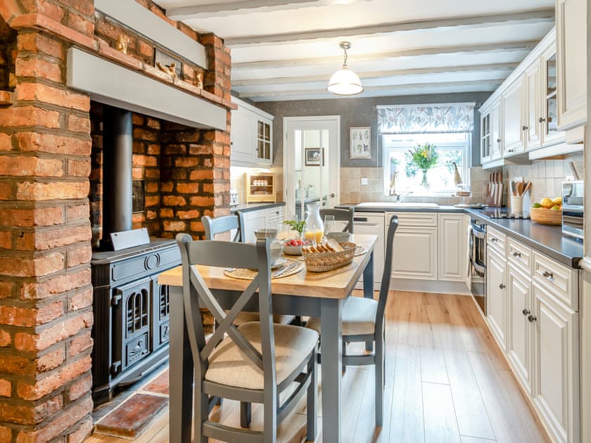 Kitchen/diner | Mrs Cracker’s Cottage, Lund, near Driffield