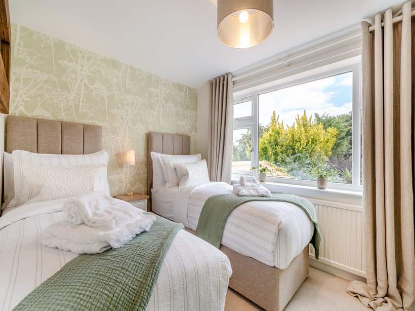 Twin bedroom | Mrs Cracker’s Cottage, Lund, near Driffield