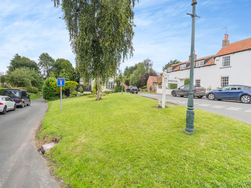 Surrounding area | Mrs Cracker’s Cottage, Lund, near Driffield