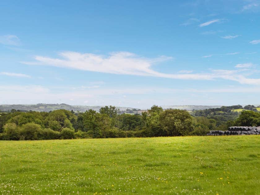 Surrounding area | Carnau Bach - Brynawelon Farm, Meidrim, near Carmarthen