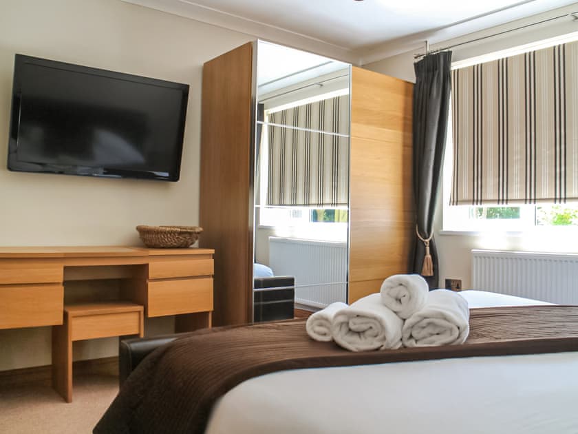 Double bedroom | Lawn Lodge, Brockenhurst, near Lyndhurst