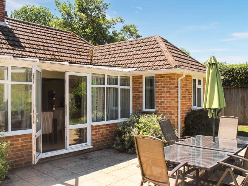 Sitting-out-area | Lawn Lodge, Brockenhurst, near Lyndhurst