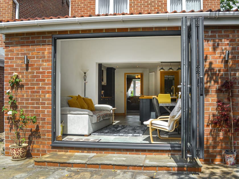 Exterior | Rowan House, Beverley