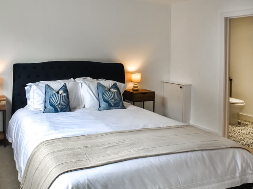 Double bedroom | Metfield, California, near Scratby