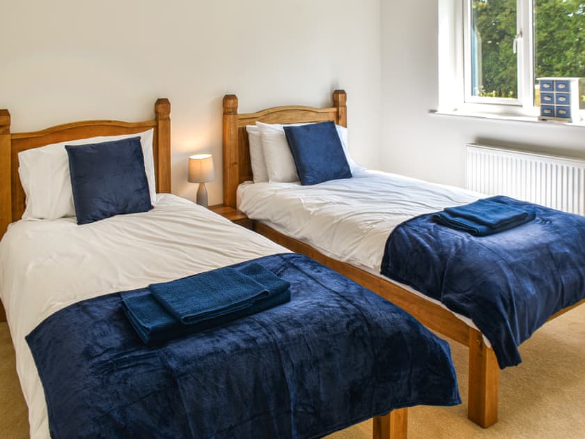 Twin bedroom | Metfield, California, near Scratby