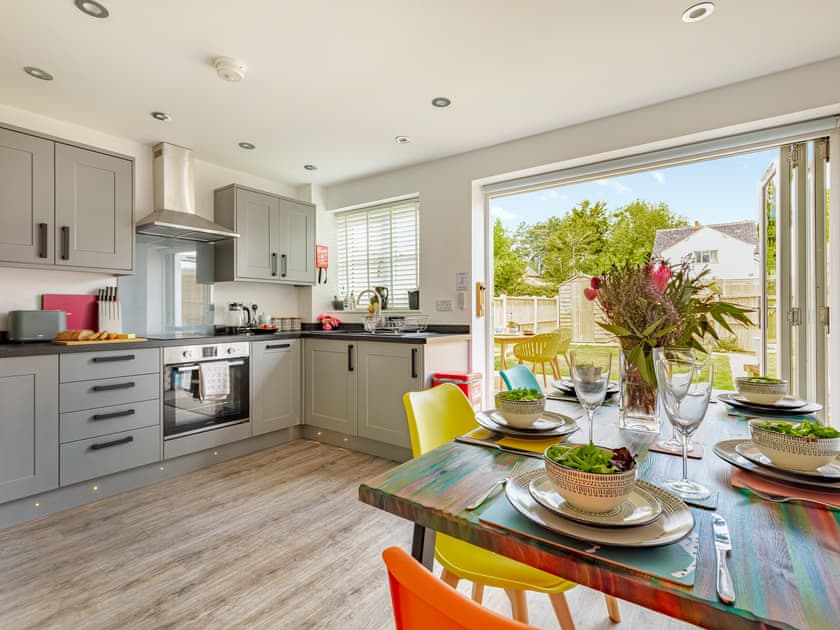 Kitchen/diner | Norfolk Broads Cottage, Stalham Staithe