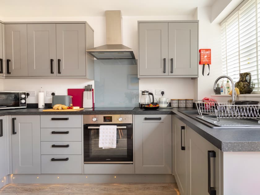 Kitchen/diner | Norfolk Broads Cottage, Stalham Staithe