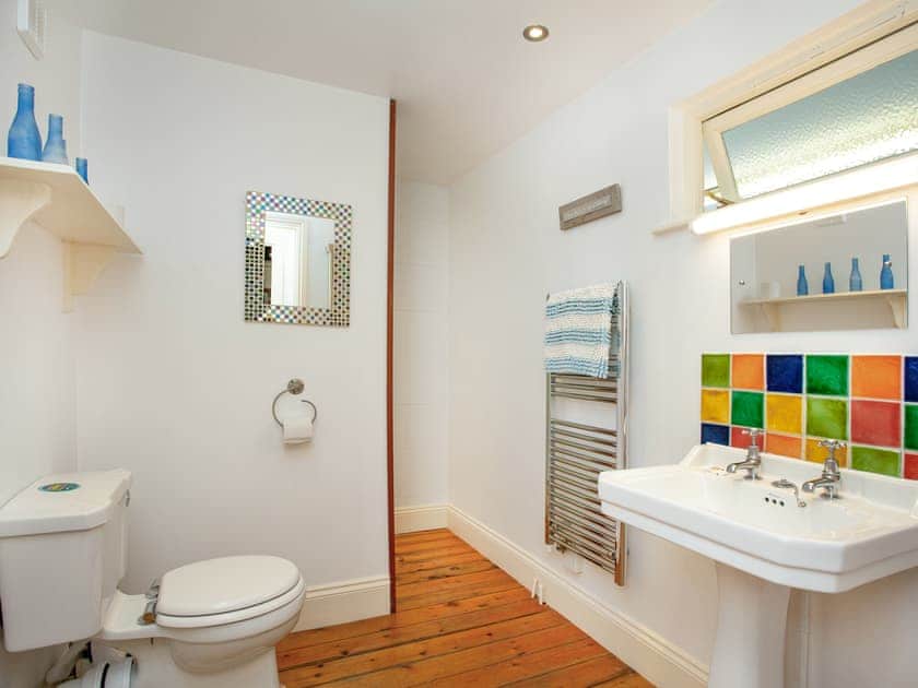 Bathroom | Trevigue Holiday Cottage - Trevigue Holiday Cottages, Crackington Haven, near Bude