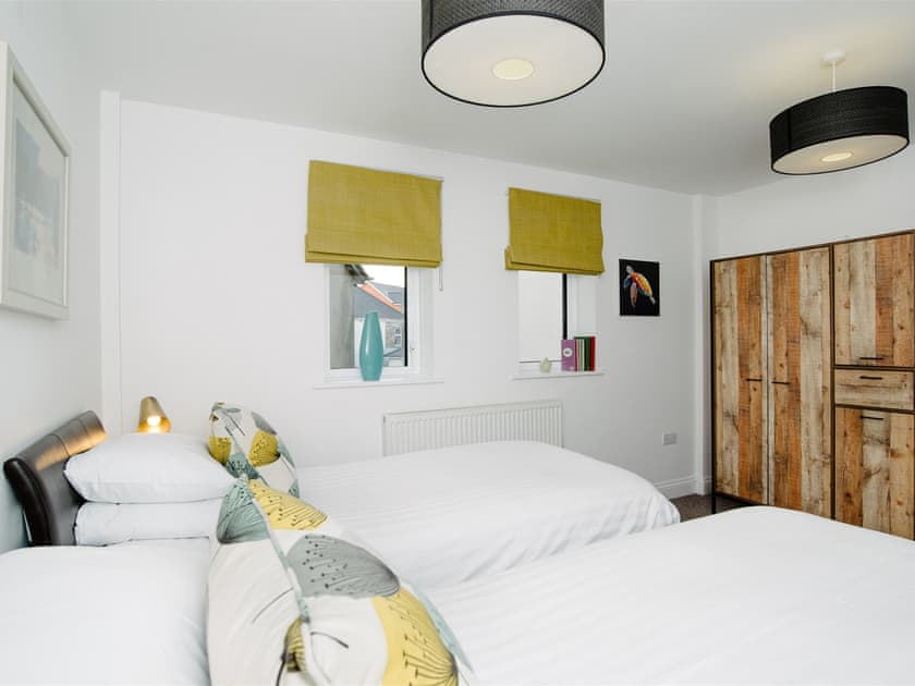 Twin bedroom | 50 Bredon Court - Bredon Court, Newquay