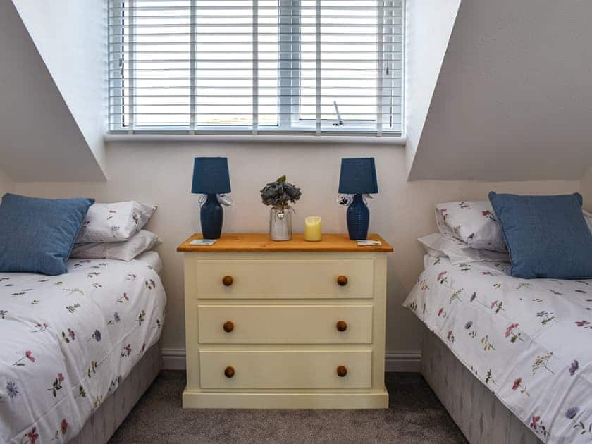 Twin bedroom | Kingfishers Rest, Haverigg