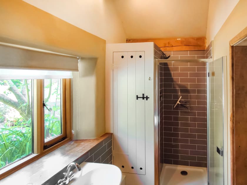Bathroom | Homer’s Cottage, Cucklington, near Wincanton