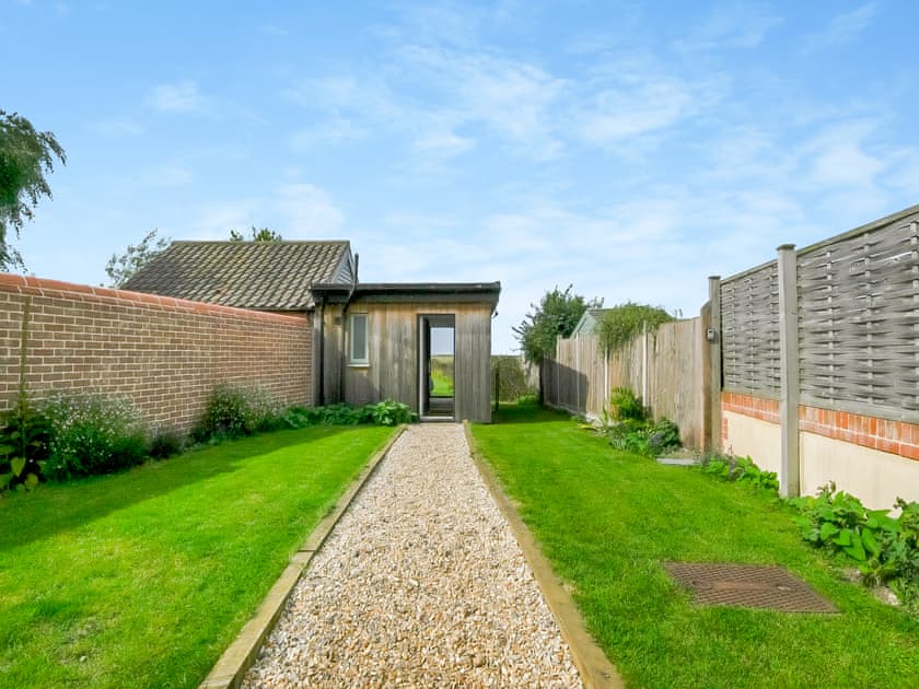 Garden | Greenrush Cottage, Blakeney, near Holt