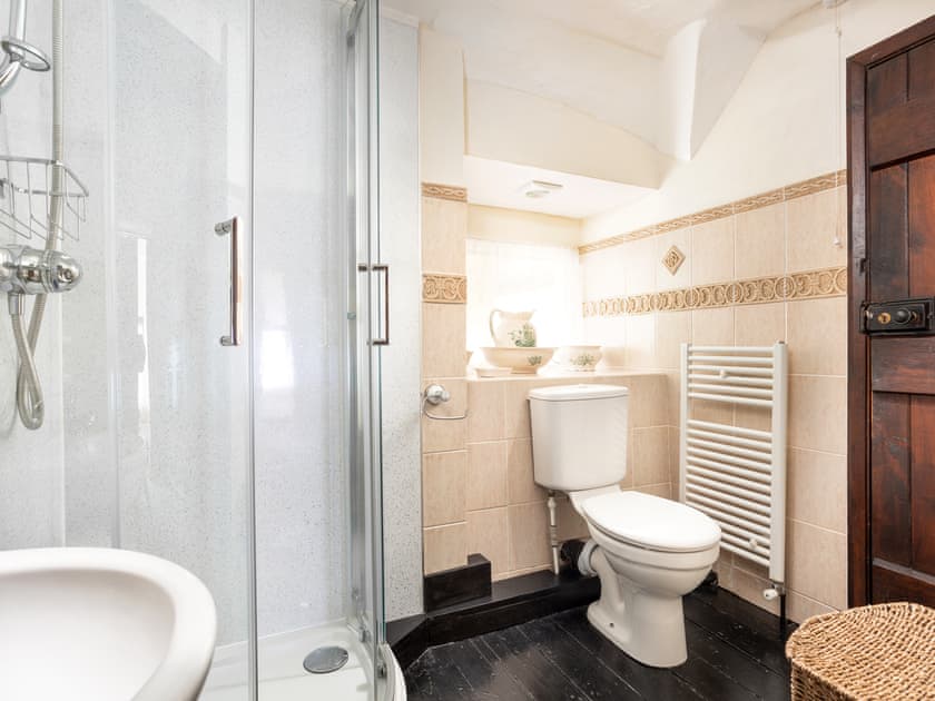 En-suite | The Oval, Dunster
