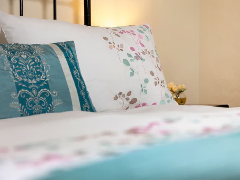 Comfortable double bedroom with en-suite | The Oval, Dunster