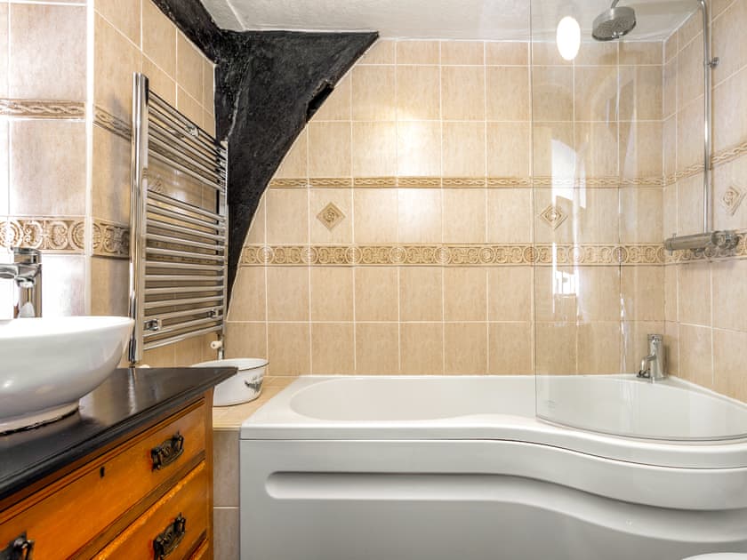 En-suite | The Oval, Dunster