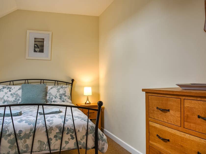 Double bedroom | Llandremor Fawr Cottage - Llandremor Fawr Holidays, Pontarddulais