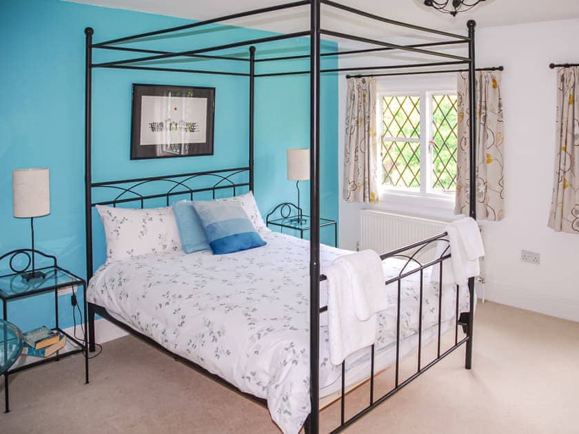 Four Poster double bedroom  | Silverland, Hordle, near Lymington