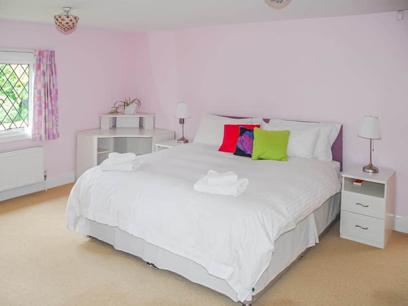 Super-Kingsize bedroom  | Silverland, Hordle, near Lymington
