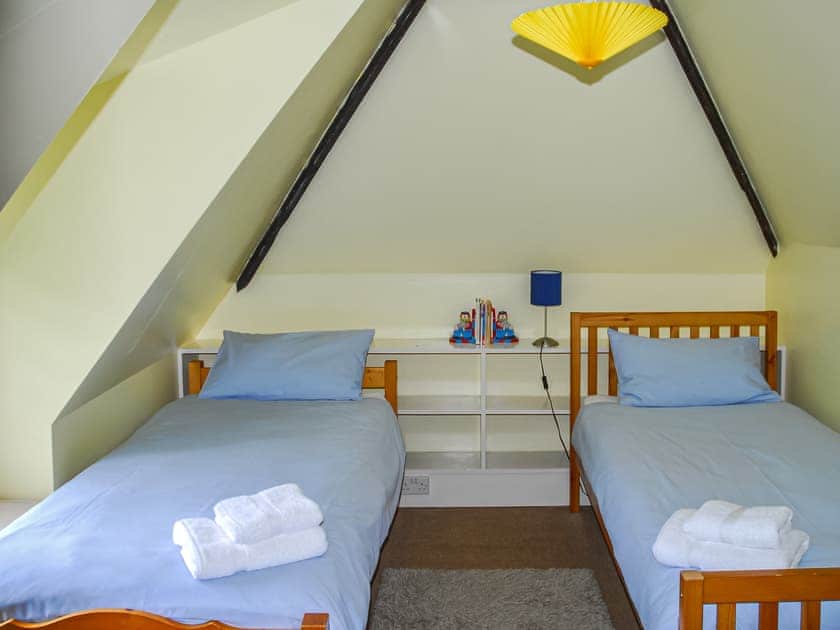 Twin bedroom | Silverland, Hordle, near Lymington