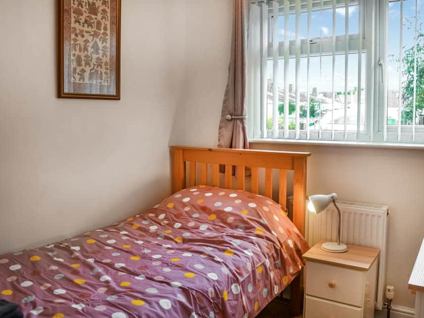 Downstairs single bedroom  | The Beach Hut, Flamborough, near Bridlington