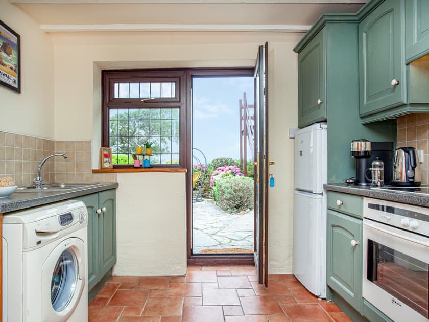 Kitchen | The Nook, Mevagissey, near St Austell