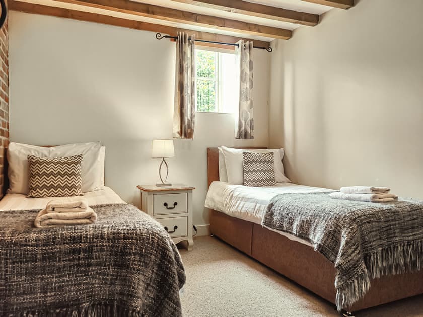 Twin bedroom | Valley View Barn - Bradbourne, Bradbourne, near Ashbourne