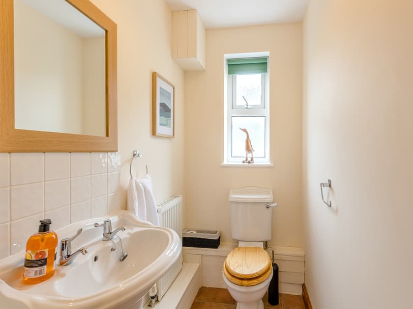 Bathroom | Cysgod Y Capel, Cerrigydrudion