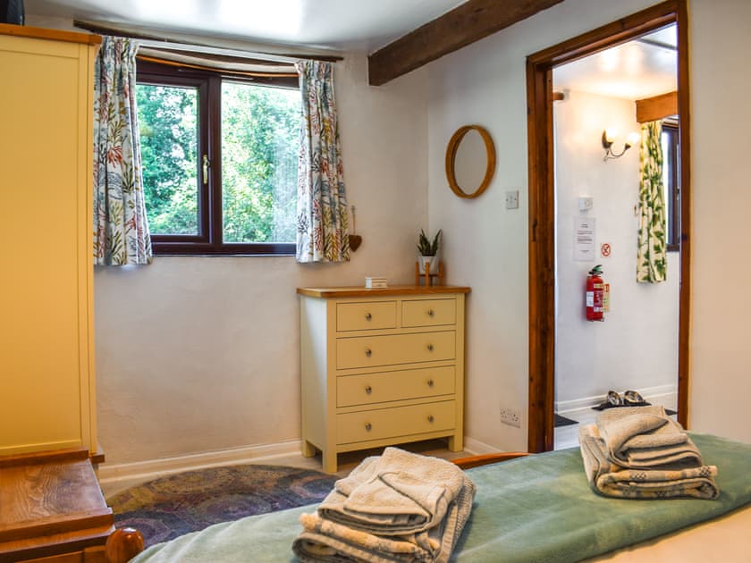 Double bedroom | Tarow Cottage, Morval