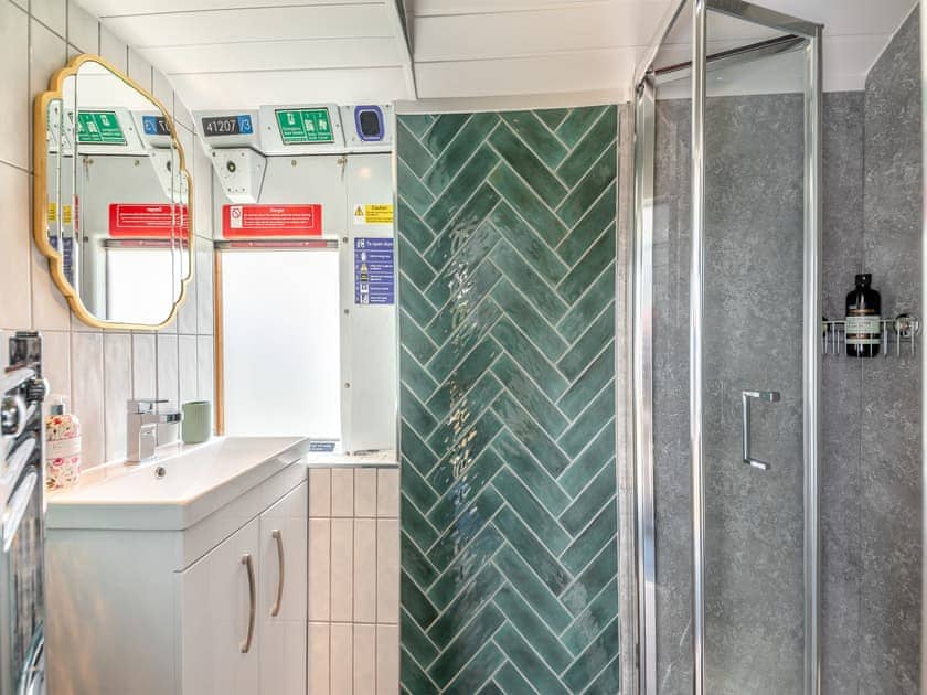 Shower room | The Stannington Pullman, Stannington, near Morpeth