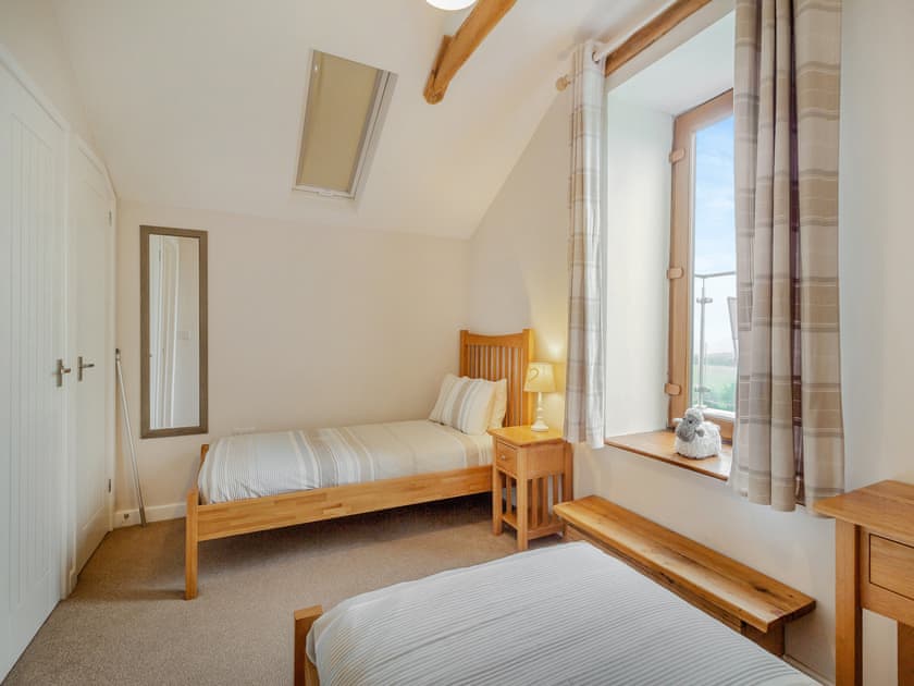 Twin bedroom | The Gallops, Barry