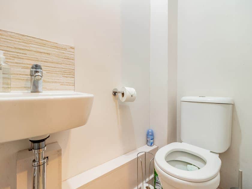 Bathroom | The Gallops, Barry