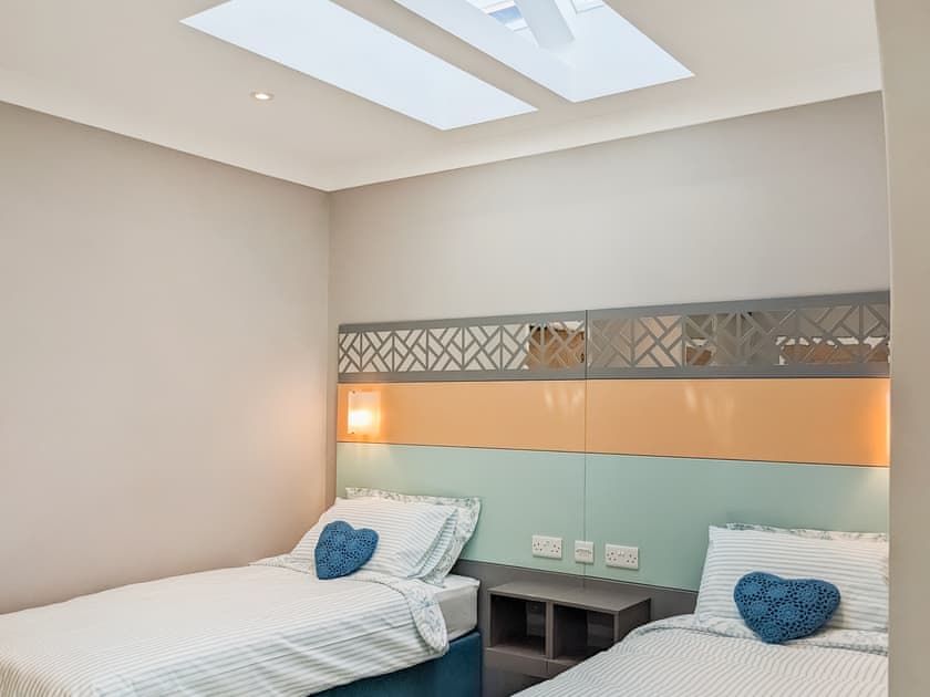 Twin bedroom | Hogbert’s Hideaway, Carlton Colville, near Lowestoft