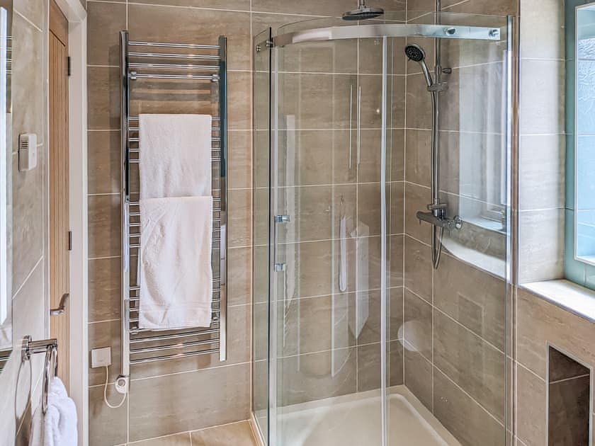 Bathroom | Hogbert’s Hideaway, Carlton Colville, near Lowestoft