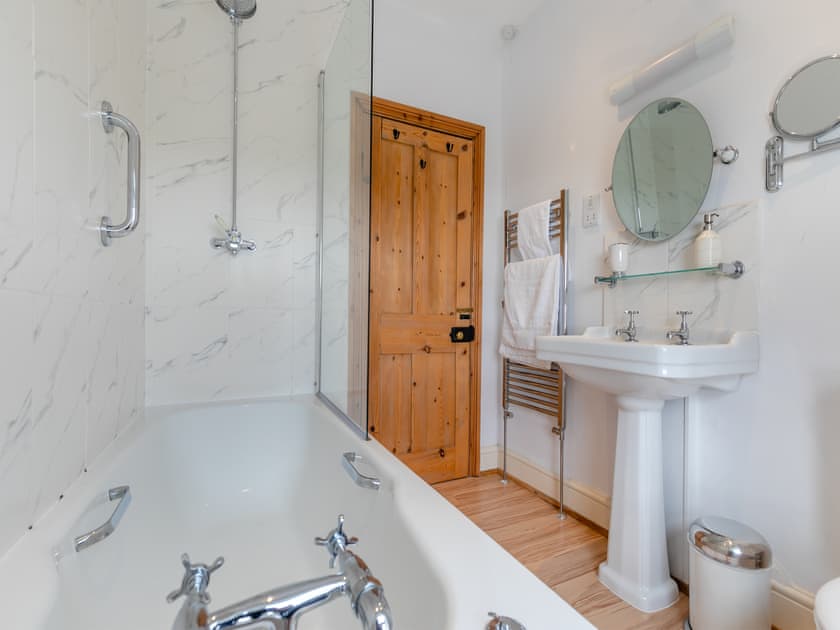 Bathroom | The Captains House, Penzance