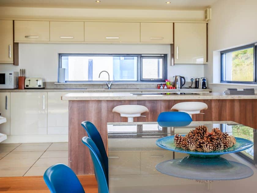 Contemporary fitted kitchen | Stac Polly Lodge, Achiltibuie near Ullapool